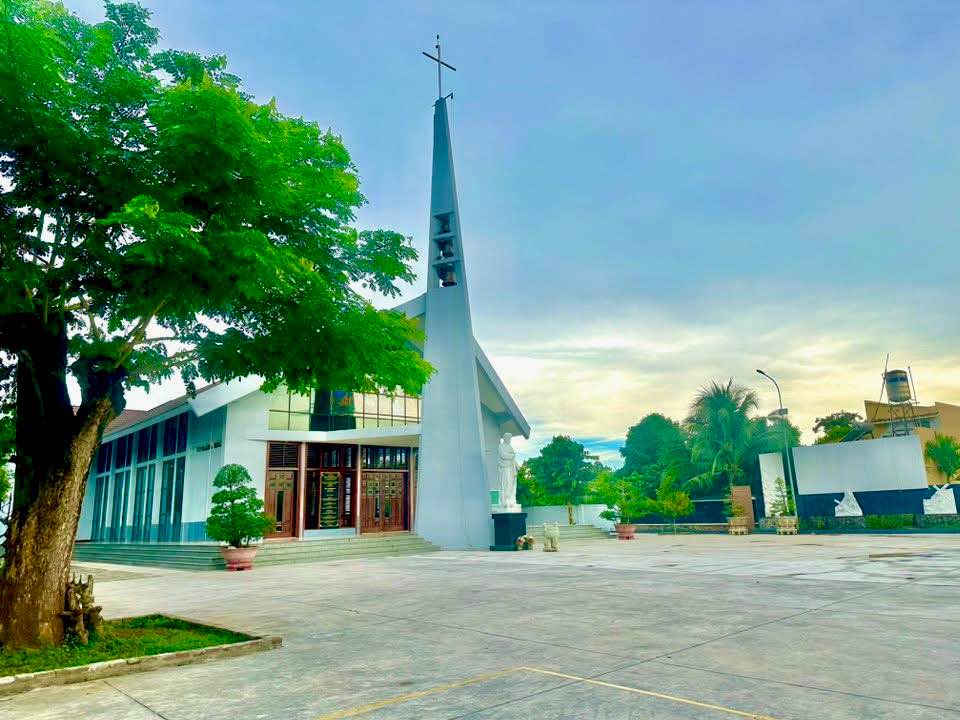 Đất nền 195m² mặt tiền Nhà Thờ Bình Khánh giá 1.35 tỷ - Cơ hội đầu tư hấp dẫn!