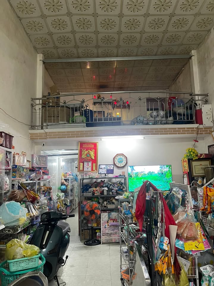 Nhà mặt tiền Trương Định, Sơn Trà Đà Nẵng 100m² chỉ 10 tỷ - Vị trí đắc địa gần biển!