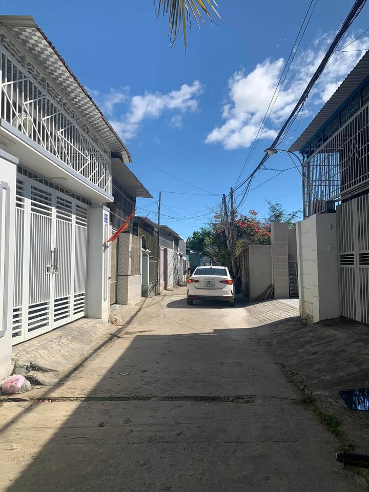 Lô đất hẻm 67 Trần Văn Hai, Kon Tum 270m² - Giá chỉ 1 tỷ, nhanh tay sở hữu!