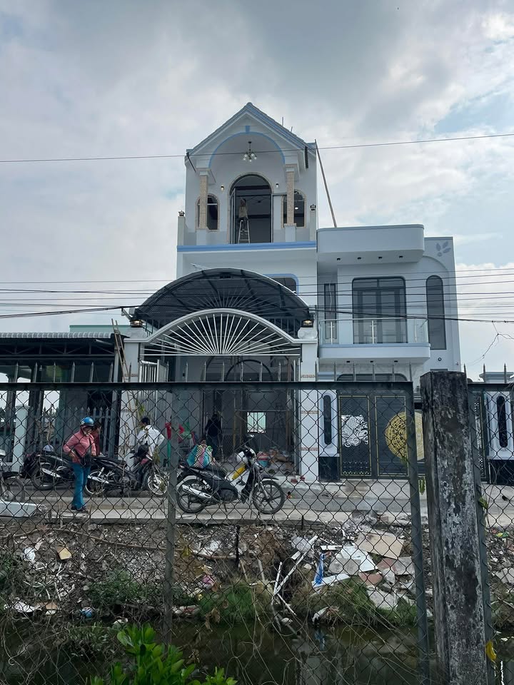 Nhà phố 80m² tại ấp Phước Hưng, Cần Giuộc, giá 2.5 tỷ - Sổ hồng chính chủ!