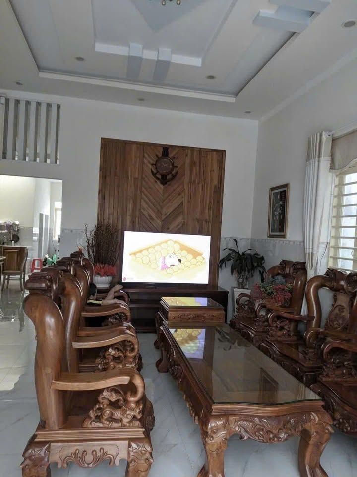 Nhà đẹp Tiến Thành, Đồng Xoài 225m² - Hướng Nam mát mẻ, đầy đủ tiện nghi!