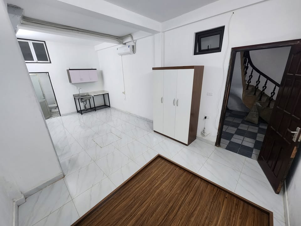 Cho thuê CCMN mặt phố Định Công Hạ, Hoàng Mai 3.7 triệu - Tự do giờ giấc, không chung chủ!