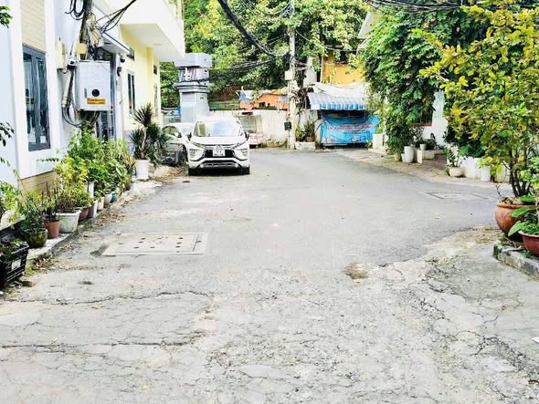 Bán gấp nhà 2 tầng 56m² mặt tiền Cư Xá Phan Đăng Lưu - Giảm giá chỉ 7.2 tỷ!