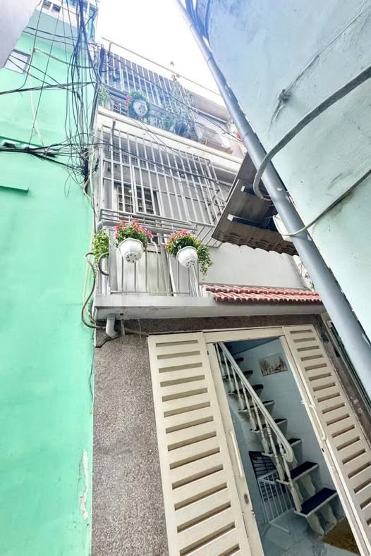 Nhà phố Tân Định, Q1, 12m² giá 2.5 tỷ - Sổ hồng riêng, vay 1 tỷ