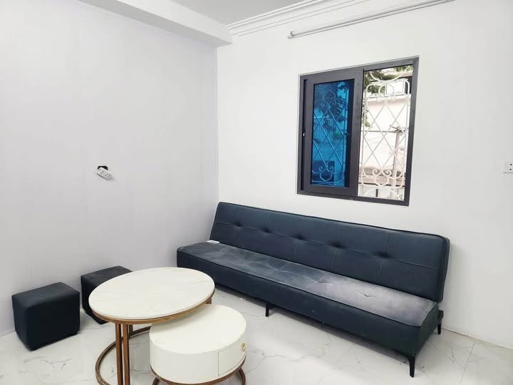 Căn hộ tập thể Hoàng Đạo Thành 75m² giá thỏa thuận - Full nội thất, ô tô dừng đỗ gần!