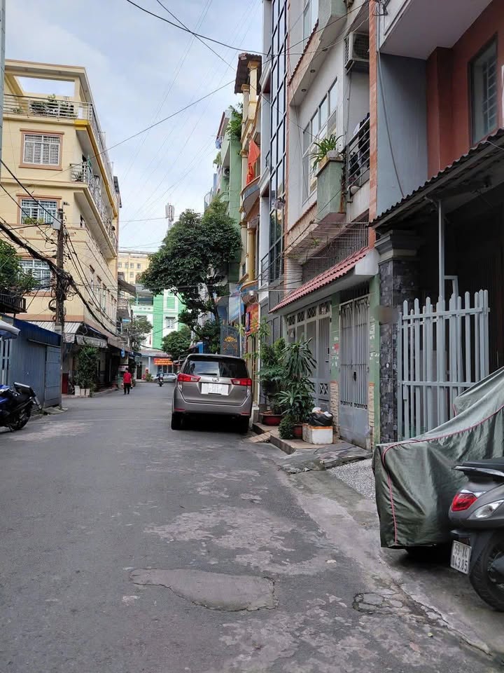 Bán gấp FrontHouse quận 3, Hồ Chí Minh - 100m² giá 19 tỷ - Vị trí kinh doanh đỉnh cao!