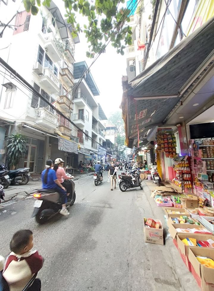 Nhà phố Phúc Xá, Ba Đình 32m² giá 10.8 tỷ - Kinh doanh sầm uất