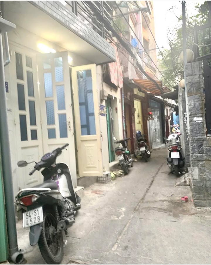 Nhà hẻm 3m Bình Tiên, P8 Quận 6 - 2.45 tỷ - Đầu tư sinh lời hiếm có!