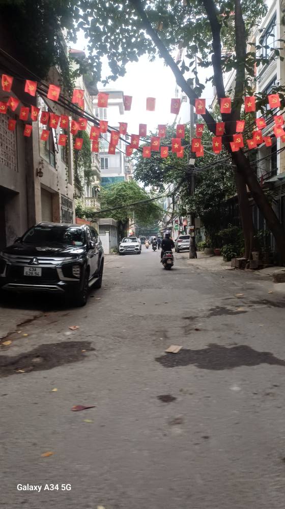 Nhà Mặt ngõ 84 Ngọc Khánh 83m² giá thỏa thuận - Lô góc 3 mặt thoáng, kinh doanh tốt!