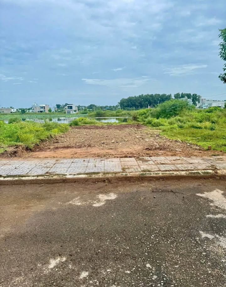 Đất nền Khu dân cư Lan Anh 1 - Hoà Long, Bà Rịa 110m² giá 1.7 tỷ - Sổ hồng chính chủ!