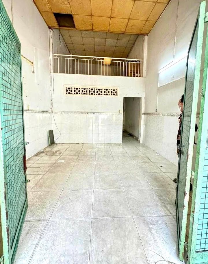 Đất tặng nhà đẹp tại Lê Văn Quới, Bình Tân 40m² giá 4.5 tỷ - Sổ hồng hoàn công