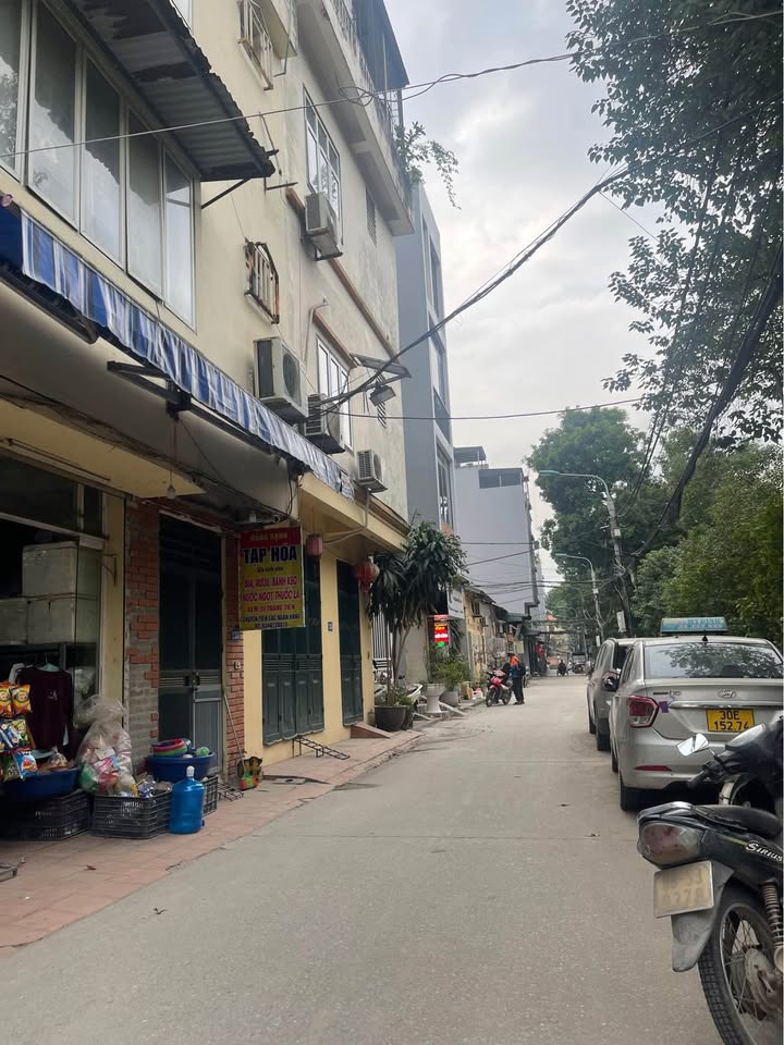 FrontHouse Hồ Tùng Mậu 35m² giá trên 10 tỷ - Kinh doanh đẳng cấp ngay gần trường Đại học!