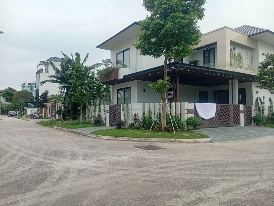 Đất nền phố Đông Sơn, Bích Đào, Hoa Lư 120m² giá 4 tỷ - Vị trí trung tâm, tiện ích đầy đủ!