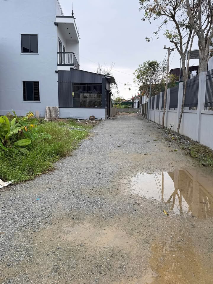 Đất nền Thạch Hạ 120m² giá thỏa thuận - Đường ô tô vào, dân cư đông đúc!