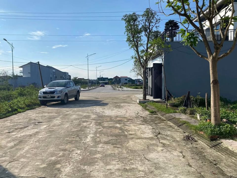 Đất nền Thạch Hưng, Hà Tĩnh 169.6m² giá chỉ 4.1 tỷ - Vị trí đắc địa gần dự án FPT!