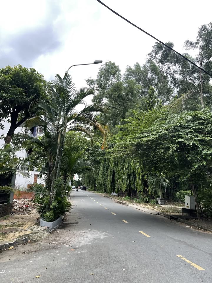 Đất góc 2 mặt tiền khu Compound Nguyễn Hoàng, An Phú 127,5m² giá 32 tỷ - Cơ hội đầu tư vàng!