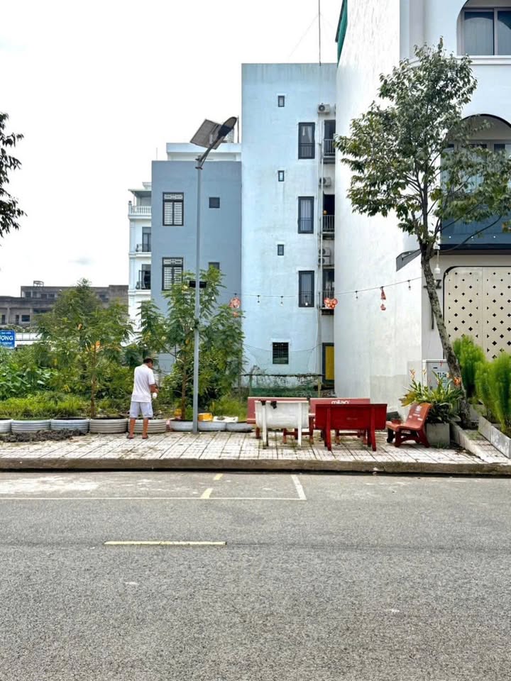 Đất nền đường Xuân Hồng, KDC 2, 100m² giá 3 tỷ - Gần Đại học FPT!