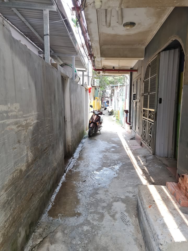 Phòng cho thuê chính chủ tại Tây Mỗ, Nam Từ Liêm, 25m² - Giá chỉ 2.2 triệu!