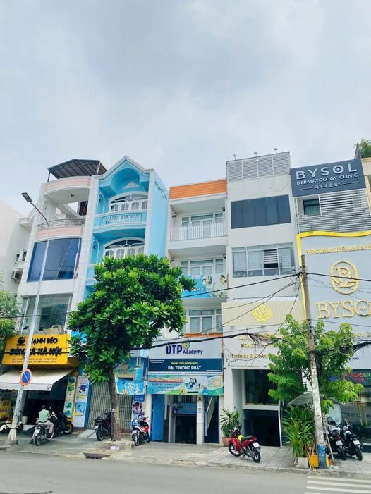 Bán nhà mặt tiền Phan Xích Long, Quận Bình Thạnh, 80m² - Thiết kế hiện đại, thu nhập ổn định!