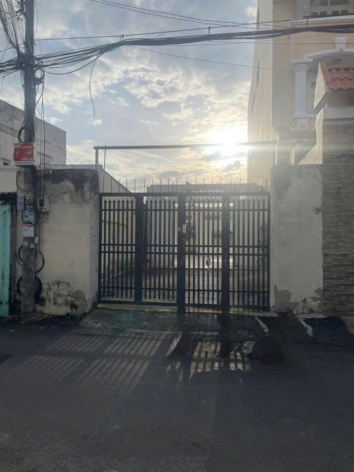 Đất mặt tiền đường 10, phường Trường Thọ, TP Thủ Đức 150m2 giá 12 tỷ - Tiềm năng phát triển vượt bậc!