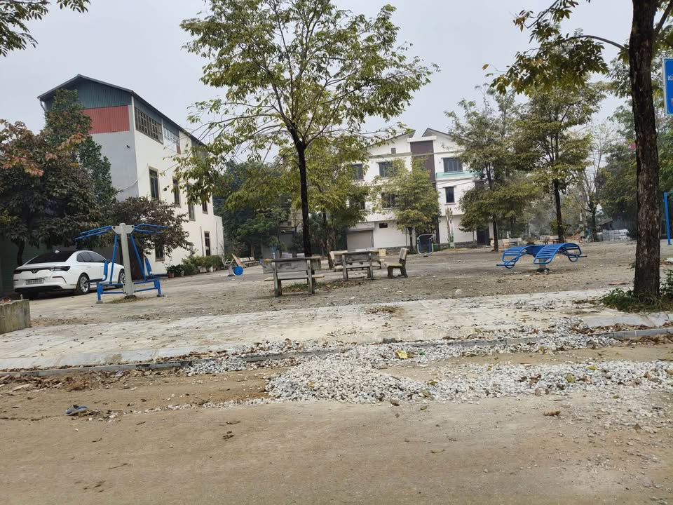 Đất nền đường Phùng Khắc Khoan 92,5m² giá 2,7 tỷ - View công viên tuyệt đẹp!