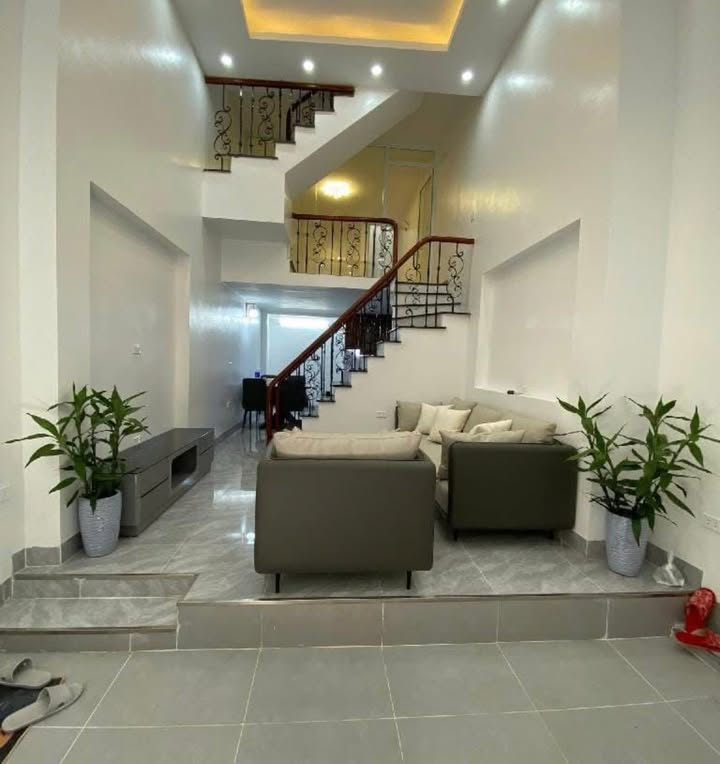 Nhà riêng Tân Mai 42m² giá 5.6 tỷ - Sổ đỏ chính chủ!