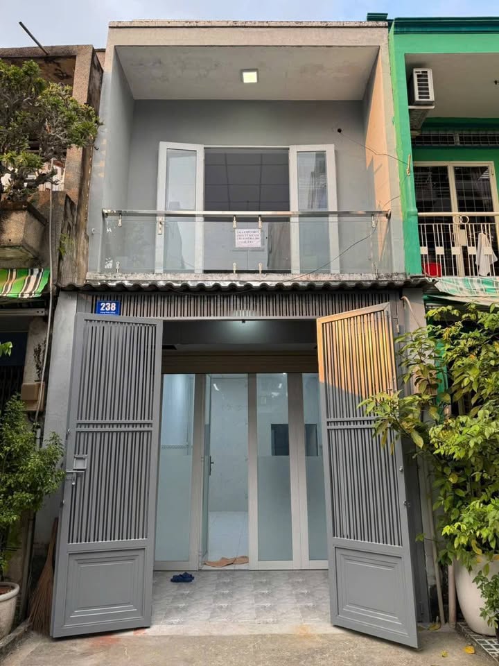 Nhà cho thuê đường Đặng Thúc Liêng, quận 8, diện tích 52m² - Gần mặt tiền, thuận tiện di chuyển!