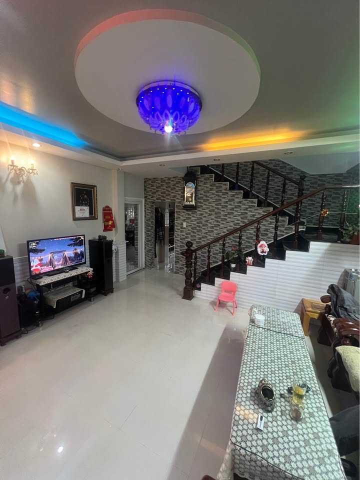 Nhà riêng Hoàng Diệu Đà Lạt 67m² giá 5.9 tỷ - Sổ hồng riêng, khu an ninh!