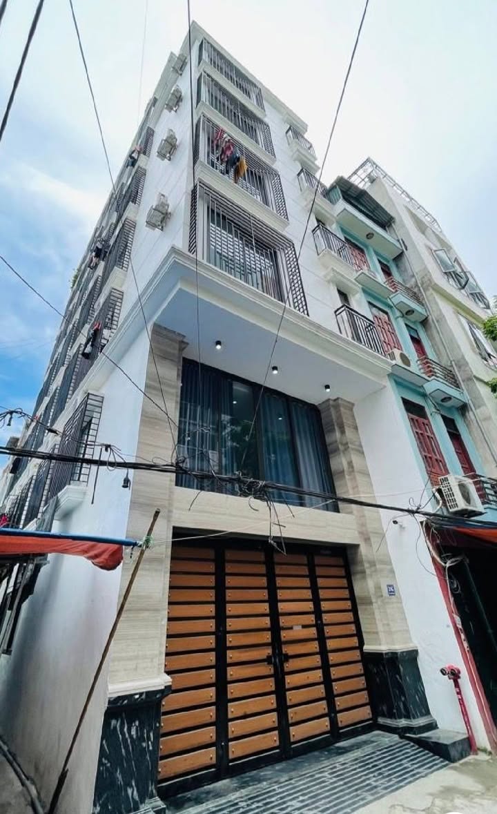 Nhà phố Cổ Nhuế 65m² giá 11 tỷ - Đầu tư sinh lời, ô tô vào tận nhà!