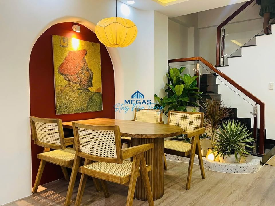 Mini House 4 Tầng 3 PN Full Đồ Mới Giá 25 Triệu - Vị Trí Đỉnh Nha Trang!