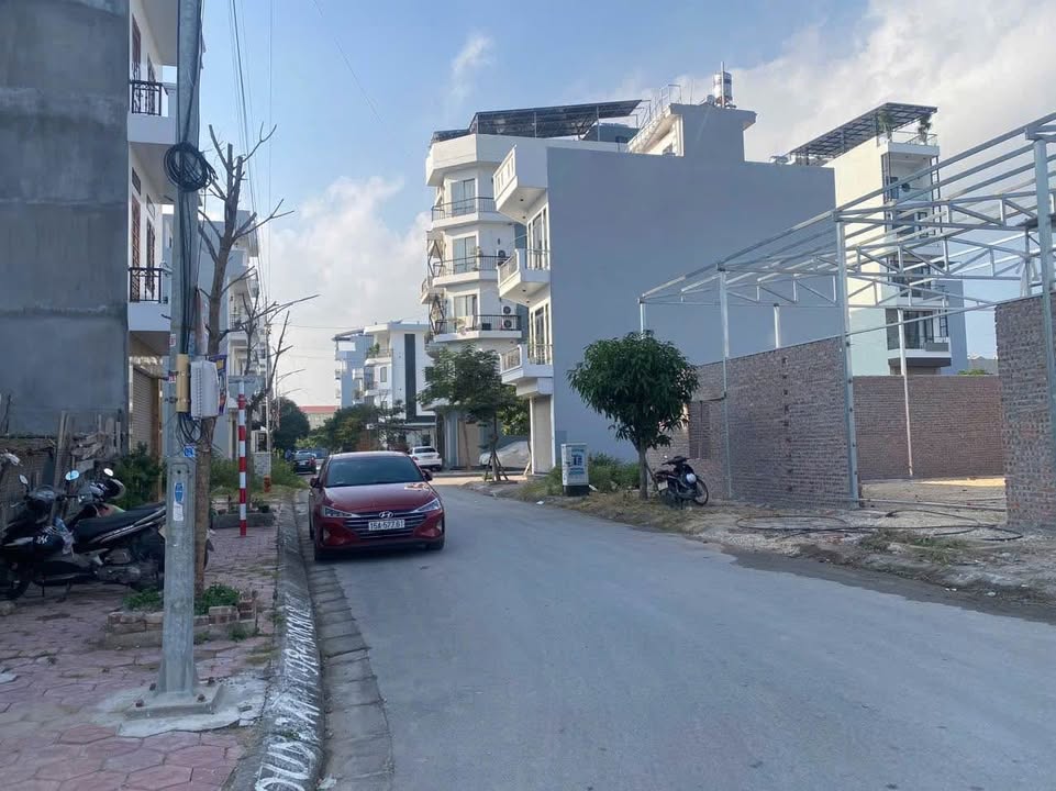 Đất nền Khu tái định cư Hồ Sen, Lê Chân, Hải Phòng 40m² giá 1.64 tỷ - Vị trí đẹp, giao thông thuận lợi!