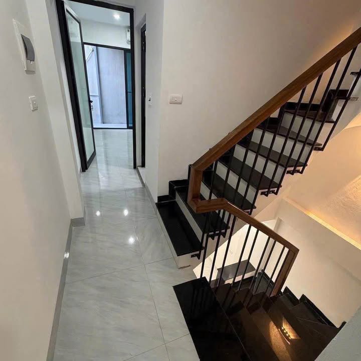 Nhà đẹp Định Công Hạ 34m² giá 2.98 tỷ - Sẵn sàng vào ở!