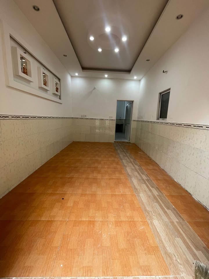 Nhà nguyên căn cho thuê hẻm Phan Huy Ích, 40m² giá 7 triệu - Tiện nghi đầy đủ!