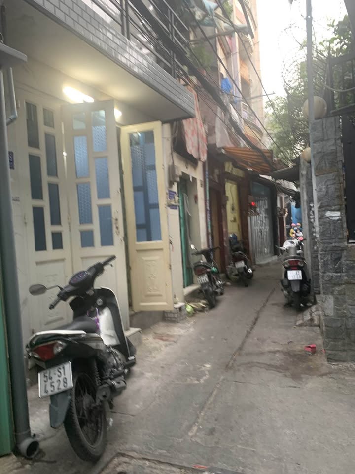 Nhà nhỏ Bình Tiên Quận 6 - Diện tích 20m² giá 2.45 tỷ - Sổ hồng hoàn công đầy đủ!