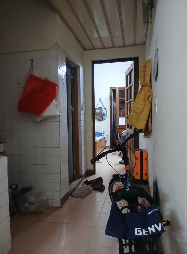 Căn hộ Tập thể Thăng Long Nguyễn Trãi 18m² giá 2.63 tỷ - Sổ đỏ chính chủ!