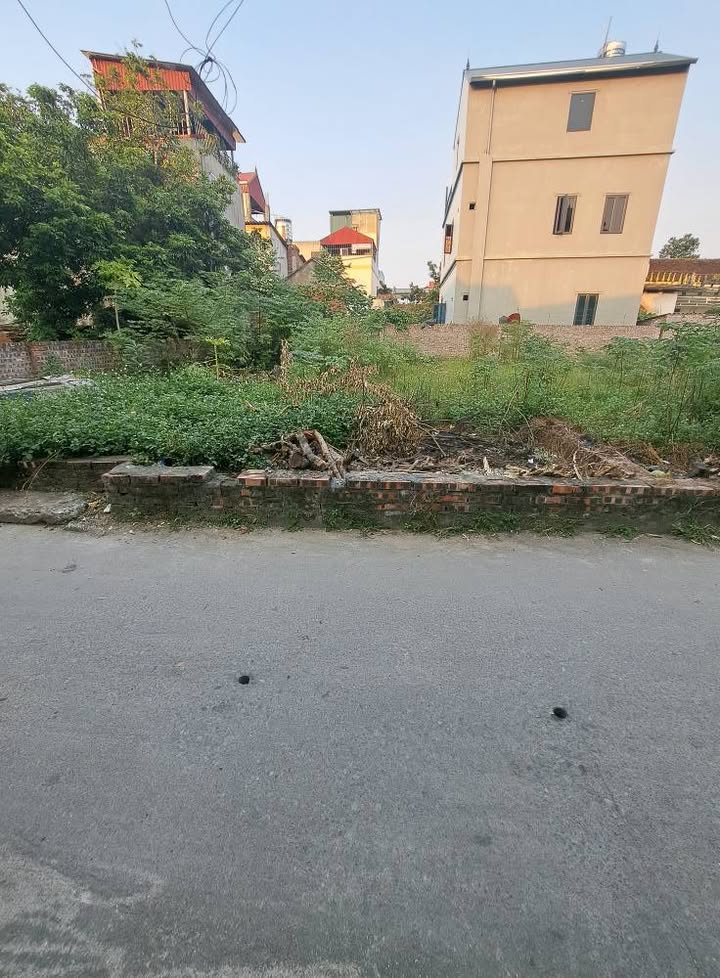 Nhà riêng Quang Minh, Mê Linh 80m² giá 2 tỷ - Ô tô đỗ cửa, khu dân cư đông đúc!