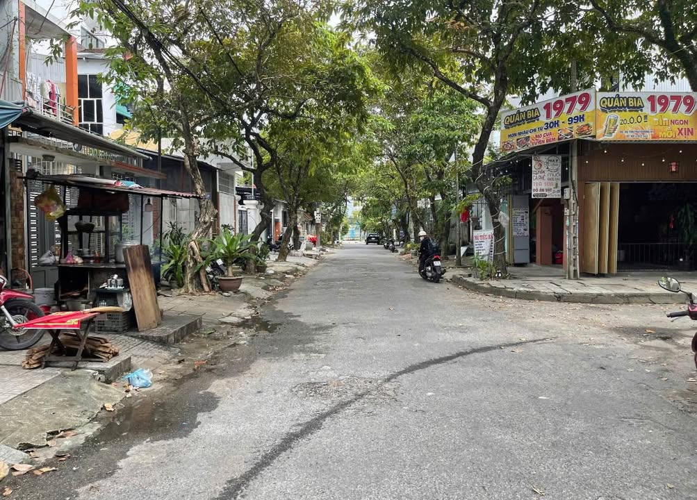 Nhà 2 Tầng Mặt Tiền Tôn Thất Dương Kỵ - Huế 106m² giá 5 tỷ - Vị trí cao ráo không ngập lụt!