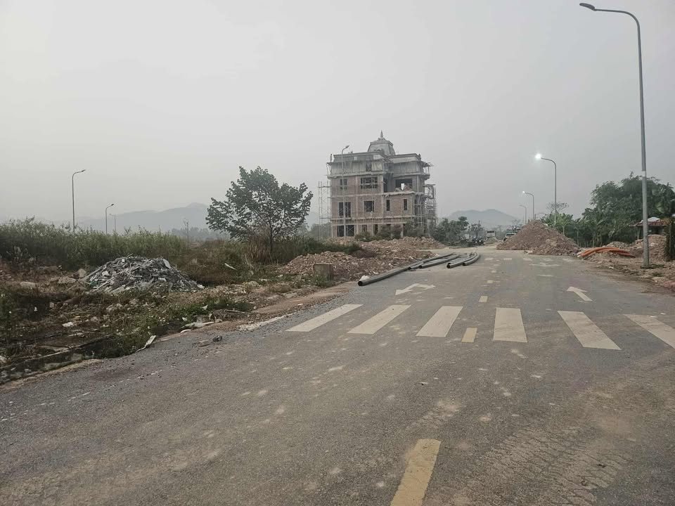 Đất nền Cảnh Thụy, Bắc Giang 90m² giá 3.6 tỷ - Cơ hội đầu tư hiếm có!