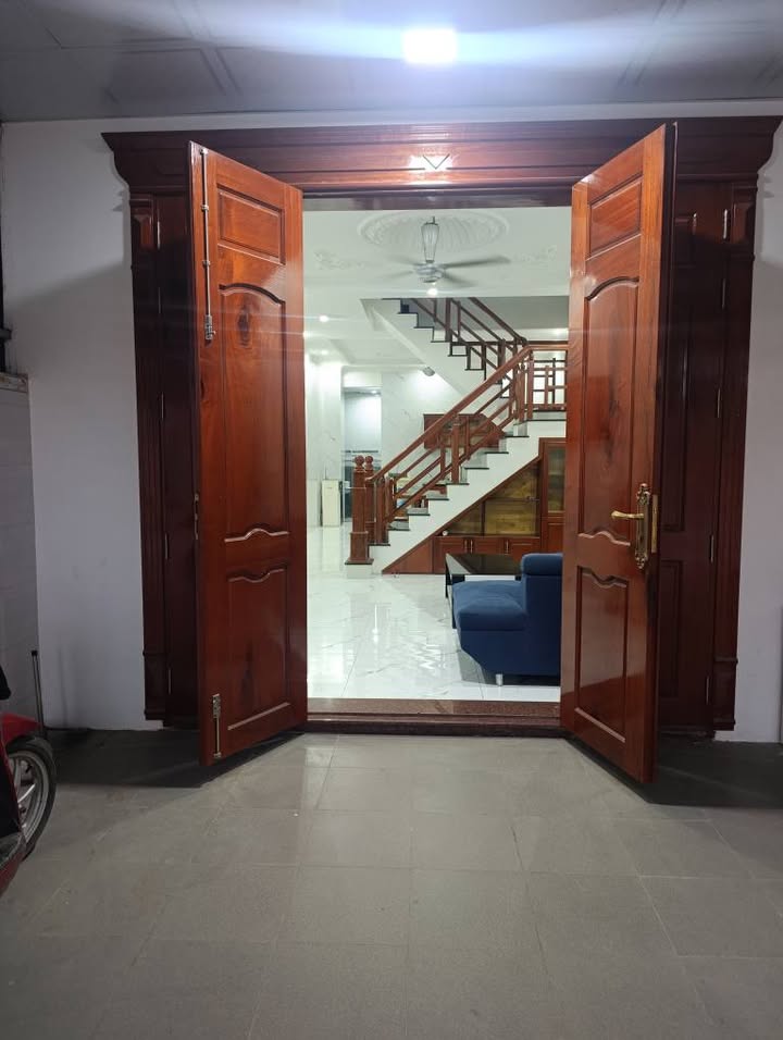 Nhà nguyên căn tại phường Uyên Hưng, Tân Uyên 4PN giá 10 triệu - Full nội thất, gần KCN