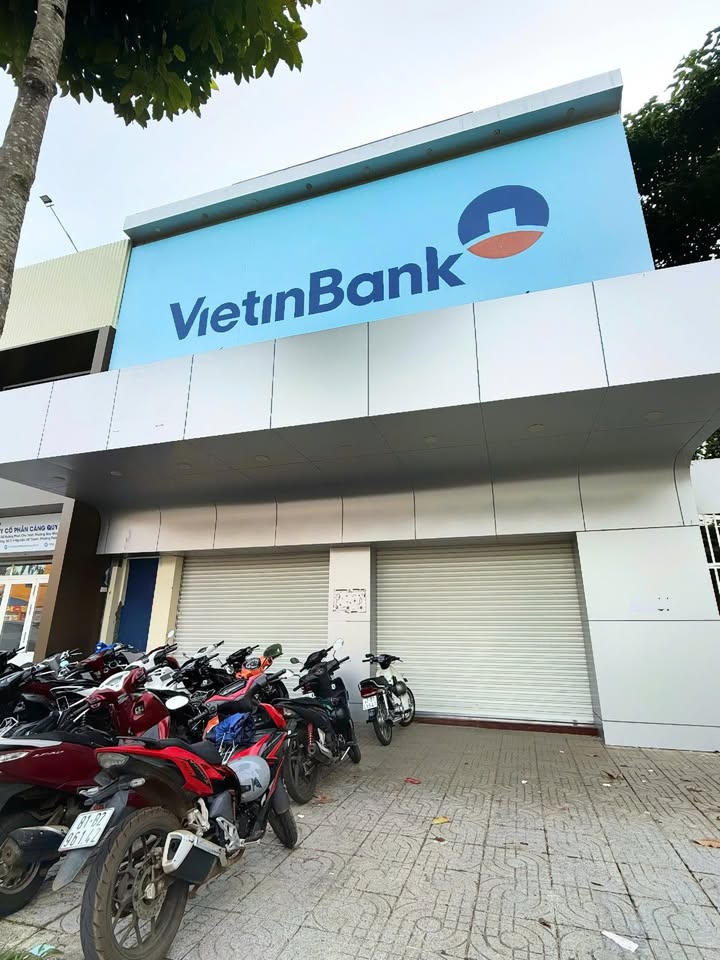 Nhà Mặt Tiền Nguyễn Tất Thành, Pleiku 300m² - Thích hợp kinh doanh ngay!
