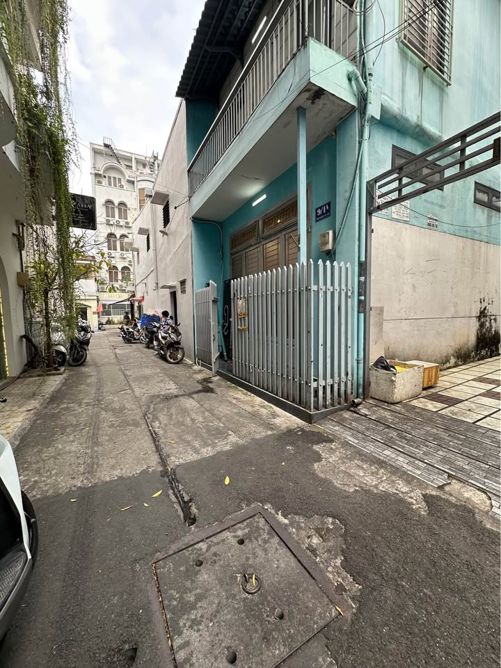 Nhà cho thuê quận Phú Nhuận 48m² giá 14 triệu - Căn góc 2 mặt đường