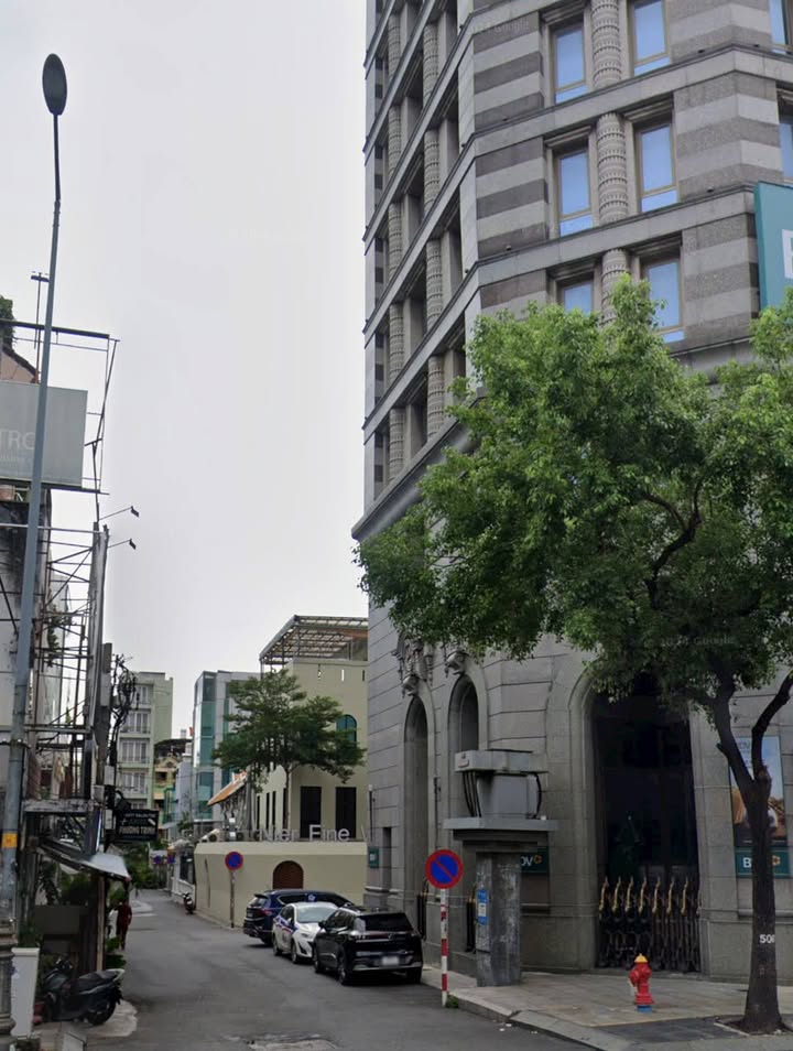 Bán gấp FrontHouse 5 tầng đường Nam Kỳ Khởi Nghĩa 45m² - Cực hiếm tại Quận 3!