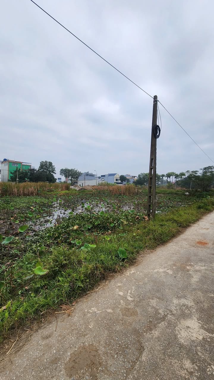 Đất nền Quảng Đông 100m² giá 1 tỷ - Sổ đỏ chính chủ, vị trí đắc địa!