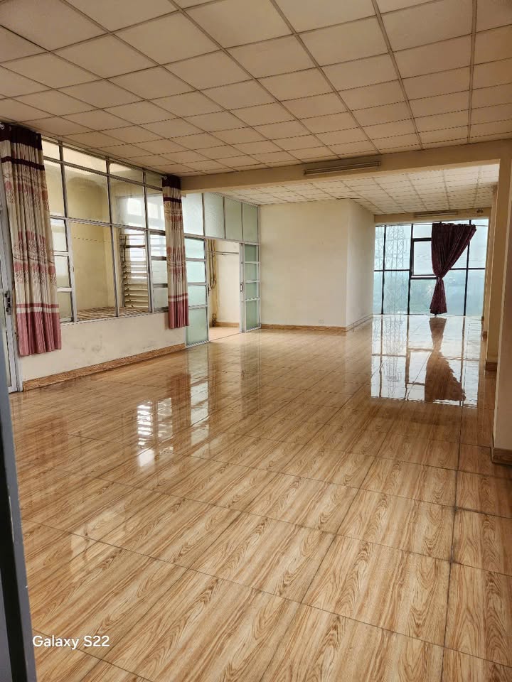 Nhà cho thuê tại Biên Giang, Hà Đông 200m² giá 30 triệu - Phù hợp làm Showroom, trụ sở công ty!