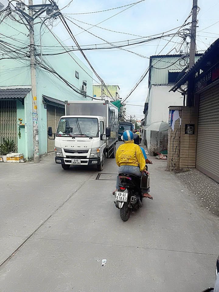 Nhà mặt tiền đường Mã Lò, Bình Trị Đông 46m² giá 3.35 tỷ - Tiện ích đầy đủ xung quanh!