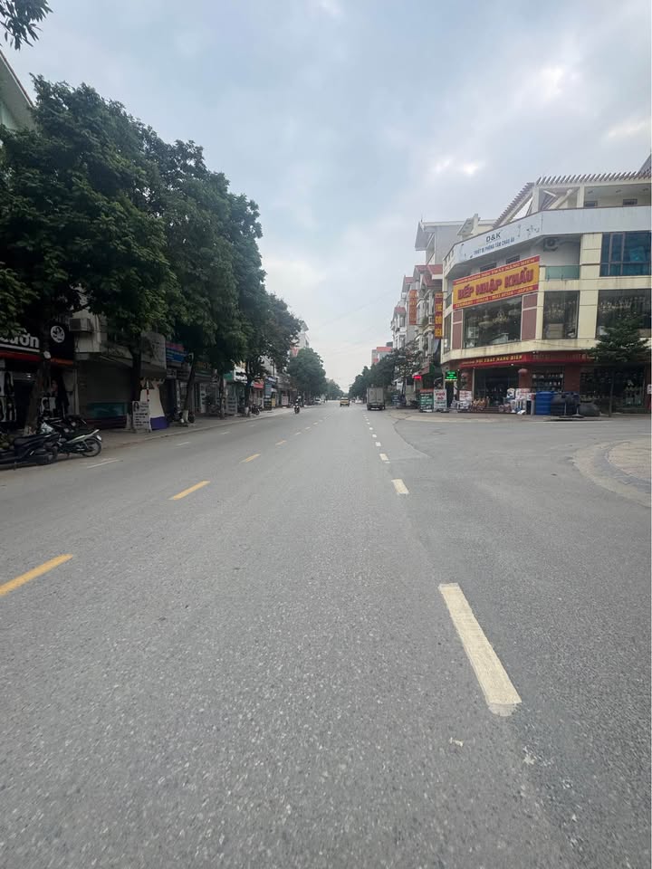 Đất mặt phố Âu Cơ, phường Hồ, 65.5m² chỉ 3.7 tỷ - Cơ hội đầu tư hiếm có!