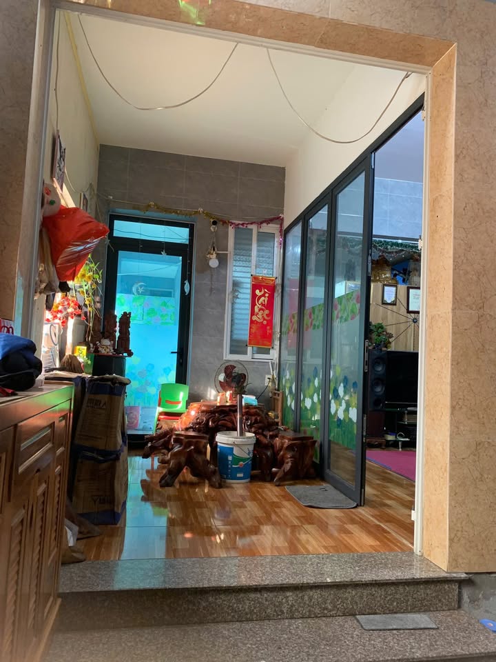 Nhà 2 tầng mặt đường Hoàng Công Khanh, Kiến An, Hải Phòng 140m² - Kinh doanh sầm uất!