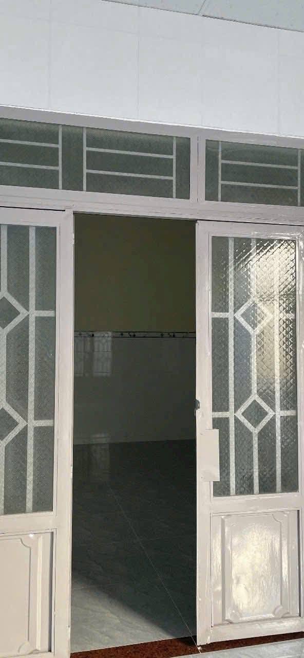 Nhà cho thuê tại phường 8, Bến Tre 1PN giá 3 triệu - Sân rộng thoáng mát!