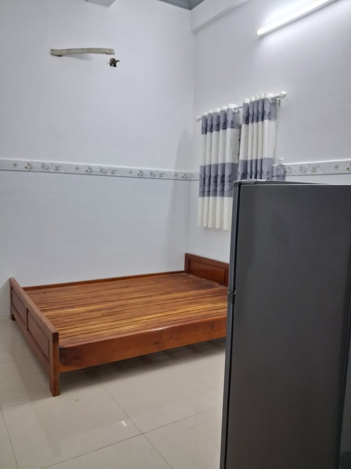 Phòng trọ Hồng Loan Cần Thơ 15m² giá 1.5 triệu - Sẵn sàng vào ở!