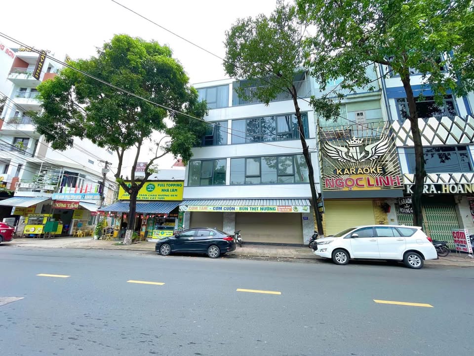Nhà Mặt Tiền Đường Hoàng Diệu, Nha Trang 49.2m² giá 11.2 tỷ - Đầu tư sinh lời ngay!
